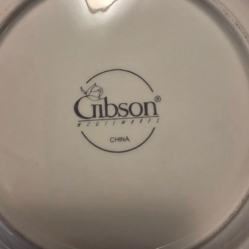 Gibson China Windsor Salad Plate 7.75